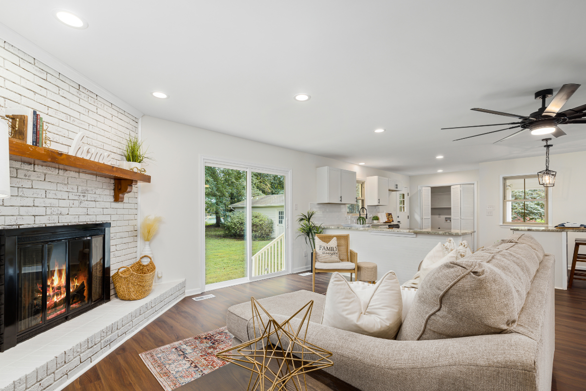 1 BHK Furnished Apartment Standard Cleaning